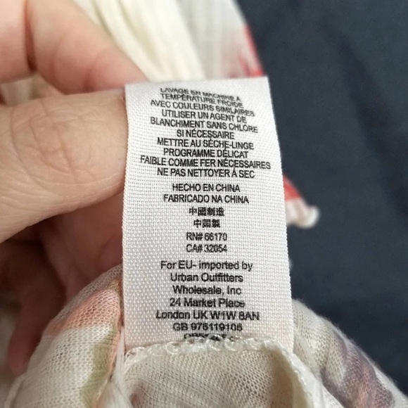 Floral Ruffle Tank - Picture 5 of 8